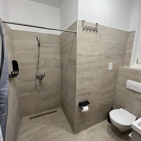 Easy - Center Privatunterkunft Miskolc