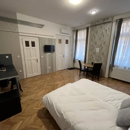 Easy - Center Miskolc